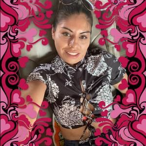 Meet your Posher, Claudia